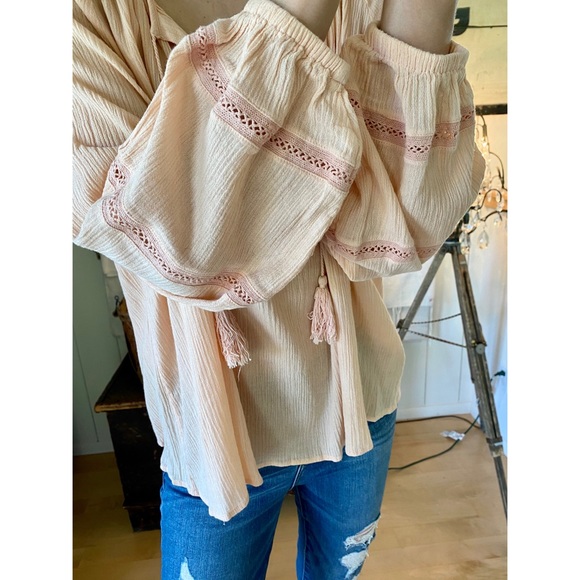 SOLD ♥️ Spell ♥️ Moroccan Luxe Pink Blouse - Picture 7 of 9